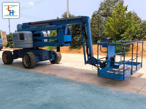 ให้เช่ารถบูมลิฟต์ ระยอง รายวัน